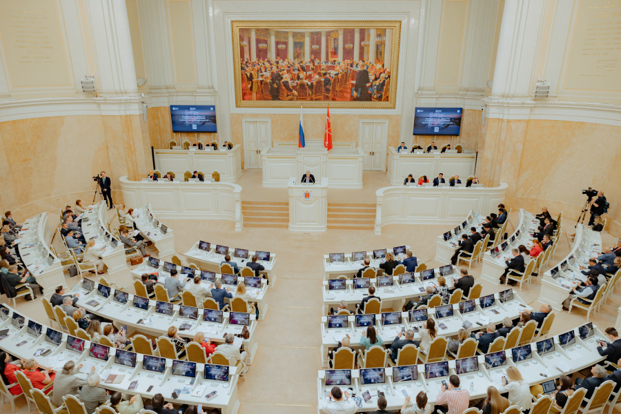 Представитель Академии управления приняла участие в IX Международном Невском форуме в г. Санкт-Петербурге